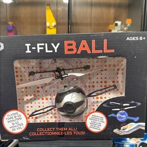 I-Fly Ball Silver Flying Toy